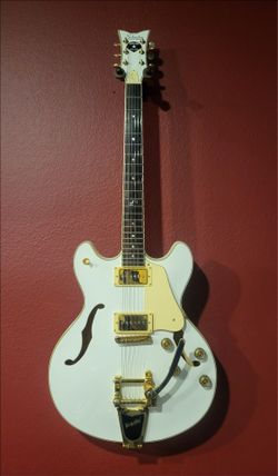 Shelter Diamond Series Dream police Robyn Zander signature  guitar