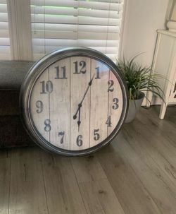 Grey Clock