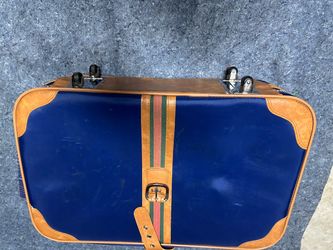 Suit case