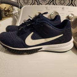 Nike Shoes And More 