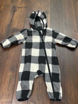 Boys girls black white soft warm romper with mittens size 3/6 months wonder nation #11
