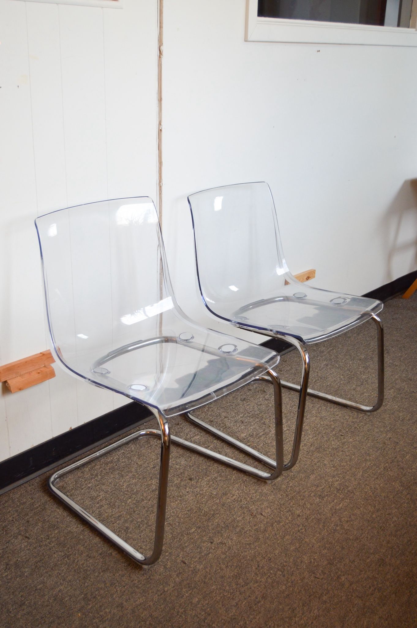 Clear Plastic Chairs