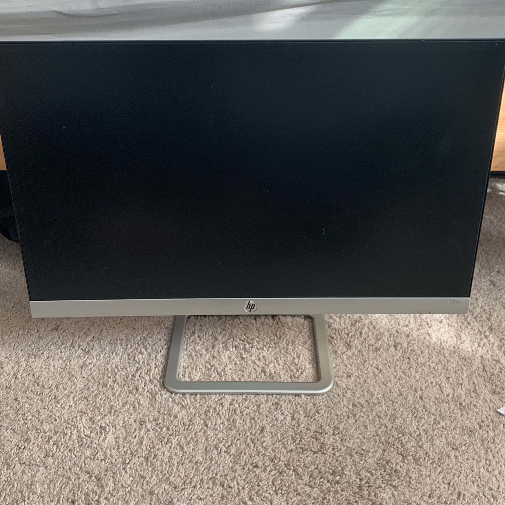 HD Monitor 21.5in with stand