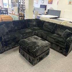 Sectional With Ottoman 