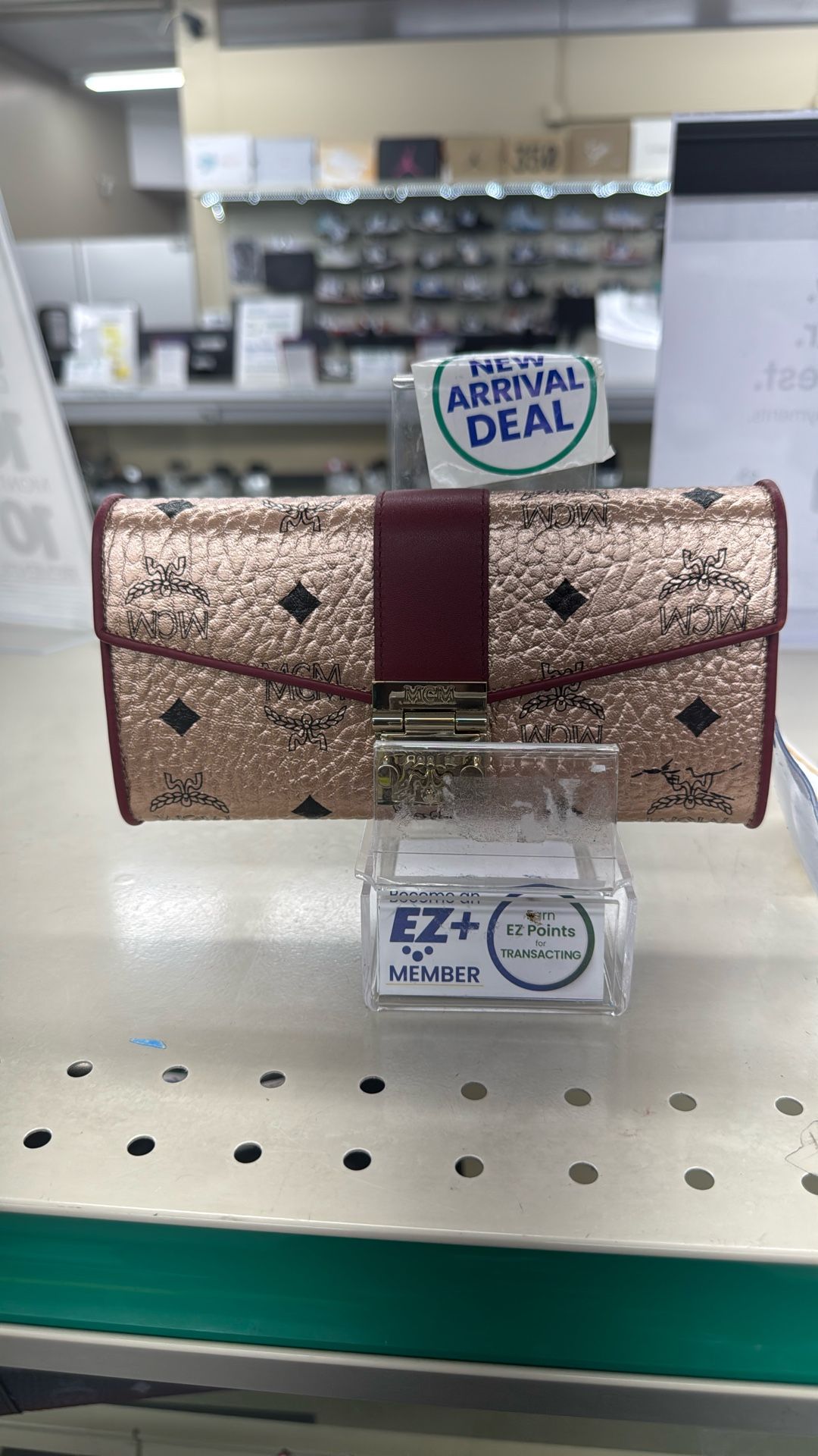 MCM  Metallic Visetos Patricia Wallet On Chain Red Champagne Gold
