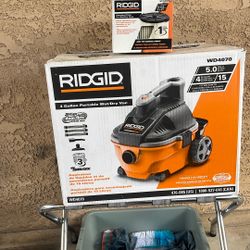 Wet/dry Vaccuum 4 Gal Portable