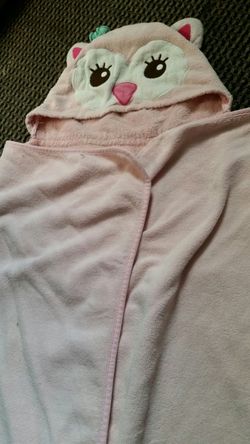 Pink owl hooded towel