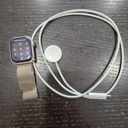 Apple Watch Series 8