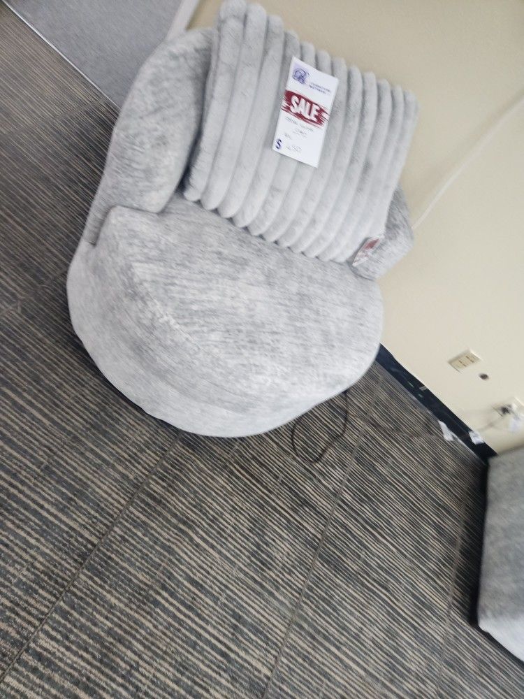 🔑VELVET SWIVEL CHAIR