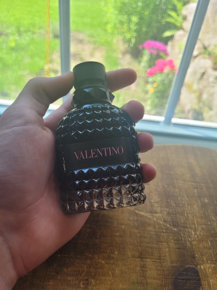 Valentino Born In Roma Intense – 100ml Eau de Parfum