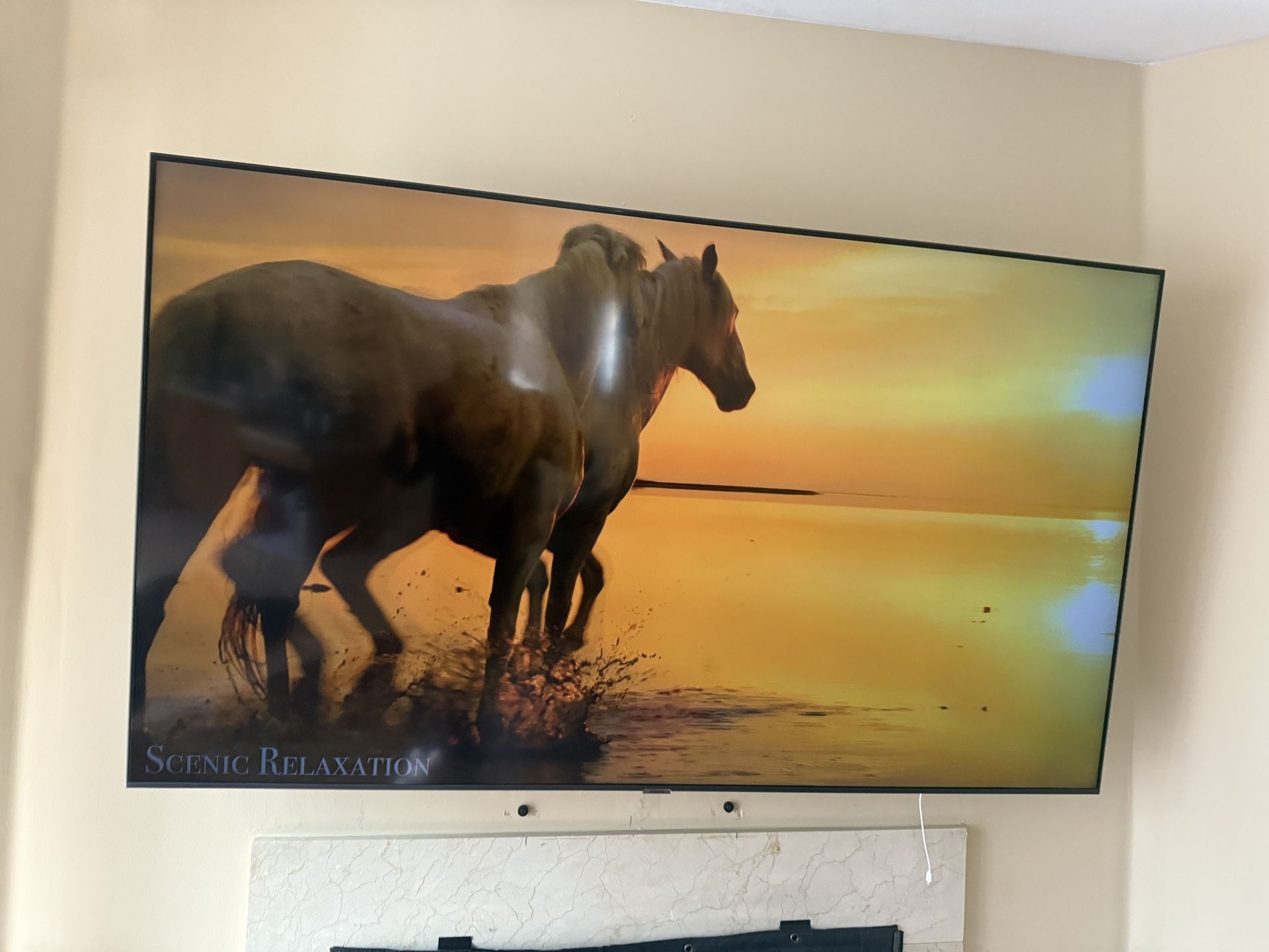 Samsung 4K uhd tv. Smart. TU7000. 70 Inch