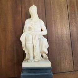 Italian Alabaster Moses W/Ten Commandments -13.5"