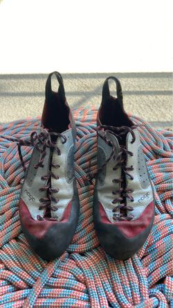 La Sportiva Climbing Shoes 41 1/2