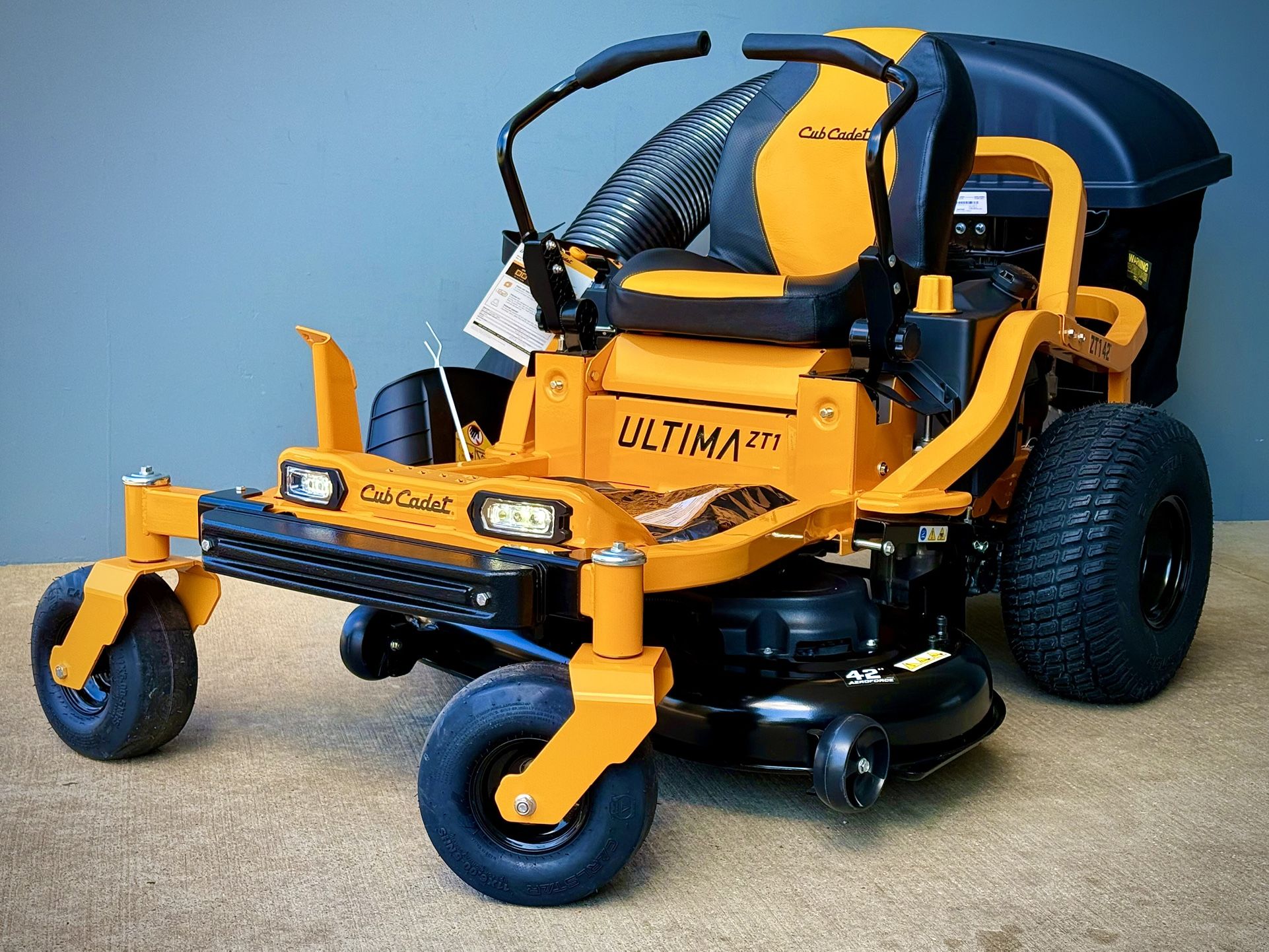 Brand new Cub cadet Ultima 42 in. 21.5 HP V-Twin Kawasaki Engine Dual Hydrostatic Drive Gas Zero Turn Riding Lawn Mower comes with extra Bagger.