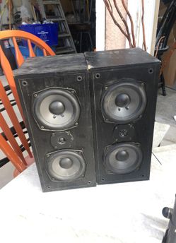 Onkyo entertainment system Speakers