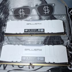 CRUCIAL 16GB DDR4 Ram 300mhz W/XMP