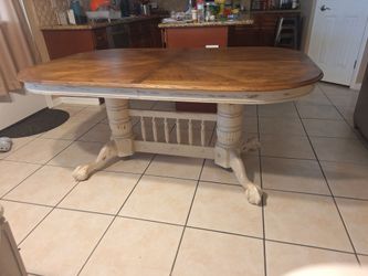 Dinning table with chairs