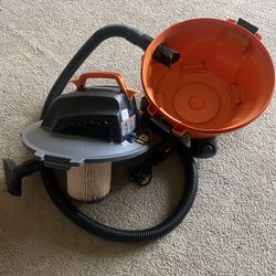 RIDGID 6 Gallons 