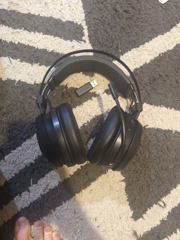 Razer Gaming Headset. Bluetooth (Used)