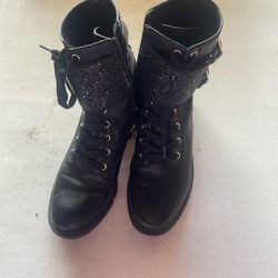 Black Boots