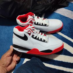 Nike Flight Legacy 