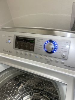 Lg washer dryer combo (white)