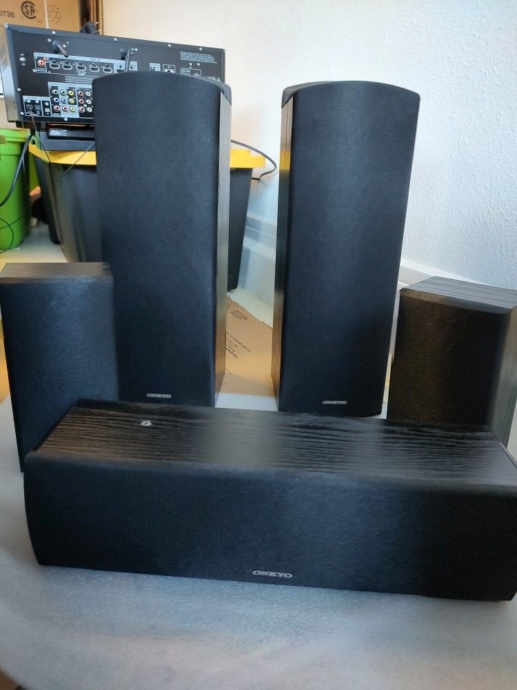 Onkyo 5.1.2 Speaker Set (Atmos Ready Speakers)