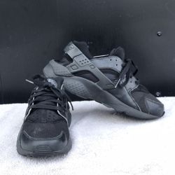 Nike Boys Air Huarache Run 654275-016 Black Running Shoes Lace Up Low Top Sz