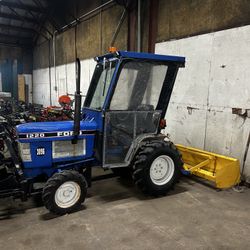 Ford Tractor 1220