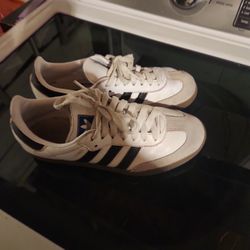 Adidas Samba