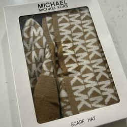 Michael Kors Scarf & Hat Set 