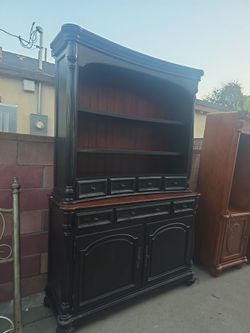 Vintage Sideboard/Cabinet