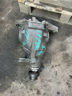 2017 BMW 740 3.0 Rear Differential