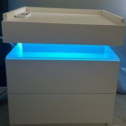 2 LED NIGHT TABLES