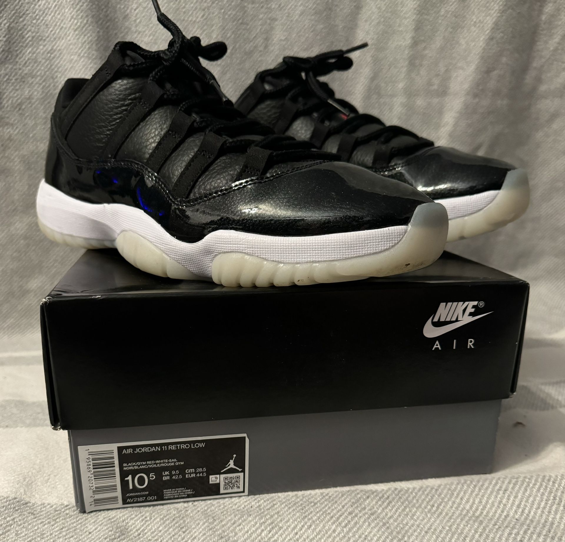 Air Jordan 11 Retro Low - black - size men 10.5
