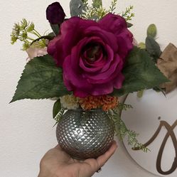 Pretty Artificial flowers With Glass Vase. 