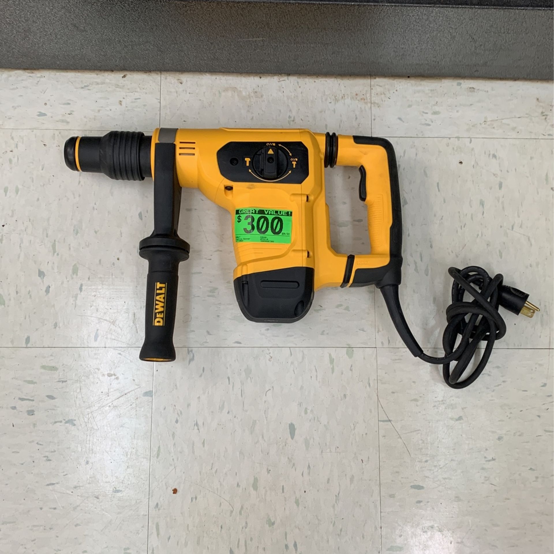 Dewalt Electric Hammer Drill With Hard Case