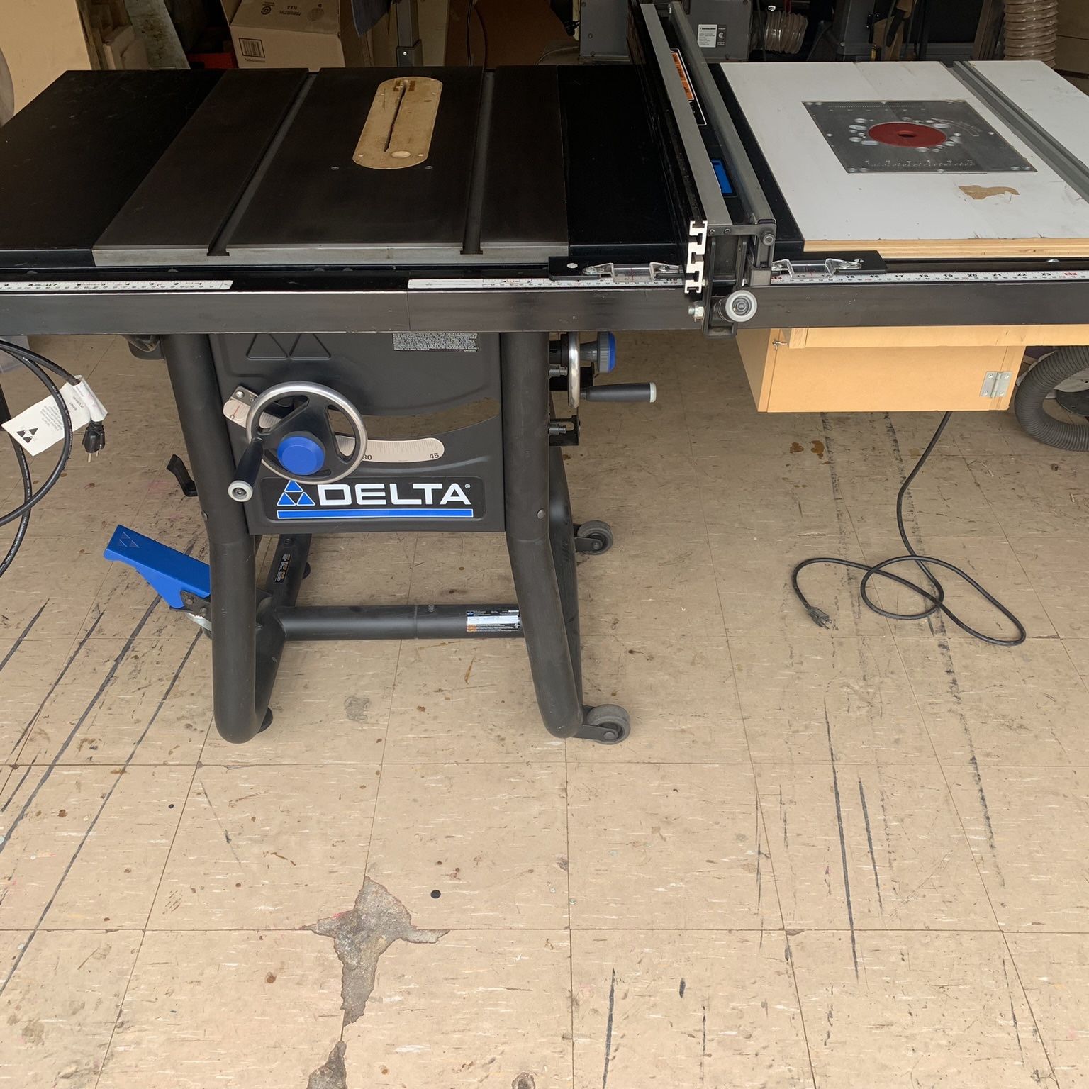 Delta router table extension deals