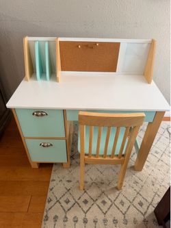 Kid Craft Desk