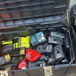 Chargers  Makita  ,Milwaukee, Dewalt, ,Rioby 