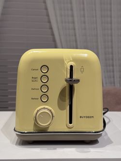 Buydeem 2-Slice Toaster (Mellow Yellow)