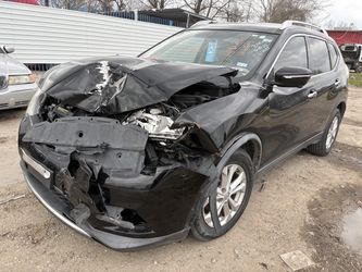2015 Nissan Rogue Sv 2.5L For Parts