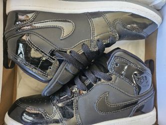 Jordan 1 Mid Se (PS) Size 3 Black, Grey, White 