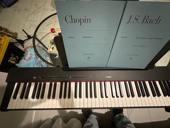 Yamaha P-225