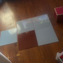 Lego’s Big Plates