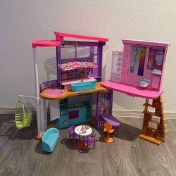 Barbie Dream Vacation House