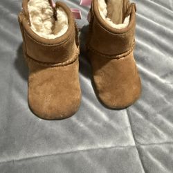 Baby Uggs Size 0/1
