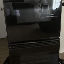 Whirlpool Black Electric 30" Double Oven