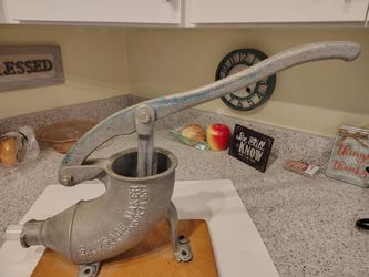 Vintage Kutas No.8 Sausage Maker New York, U.S.A.