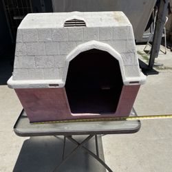 Small Dog house $40 OBO